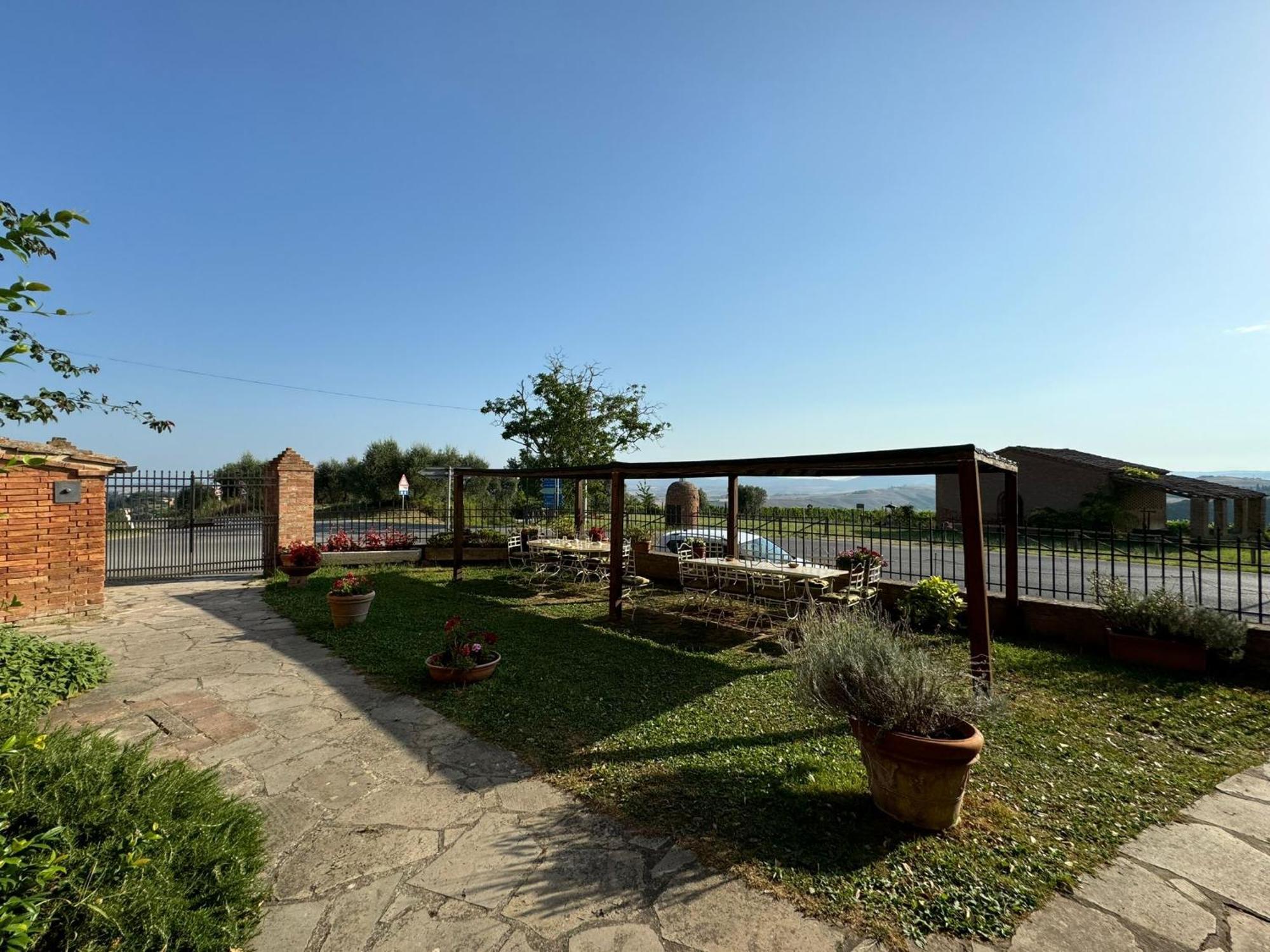 Agriturismo Diffuso Monte Oliveto Maggiore Chiusure Exterior foto